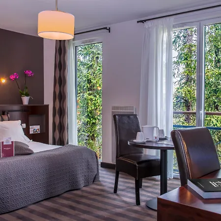 Domaine De Cice-blossac, & Golf 4*