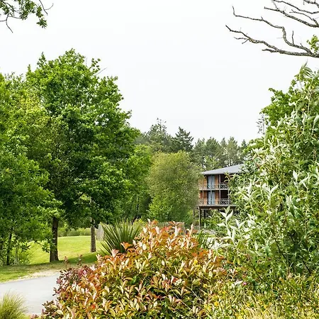 Hotel Domaine De Cice-blossac, & Golf Bruz
